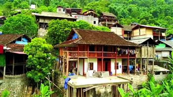 Pac Ngoi village
