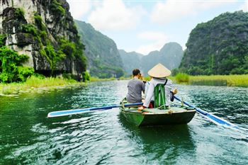 Tam Coc boat trip.