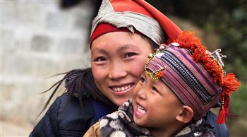 hmong people in sapa