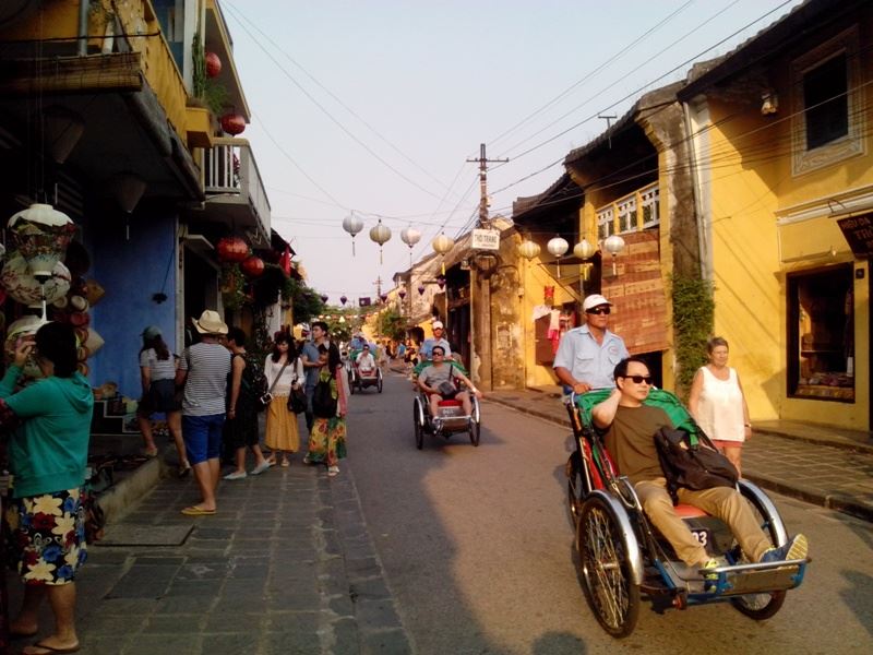 cyclo in HOi An town